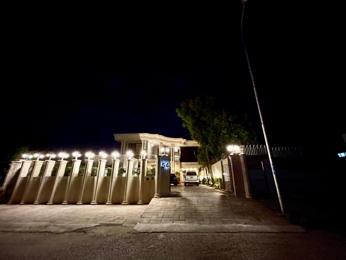 Shelton Guest House Islamabad Bagian luar foto