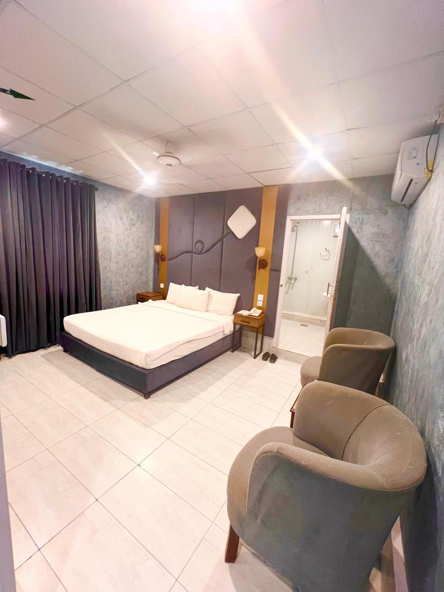 Shelton Guest House Islamabad Bagian luar foto