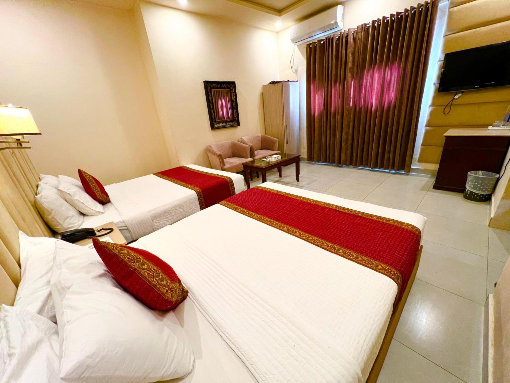 Shelton Guest House Islamabad Bagian luar foto